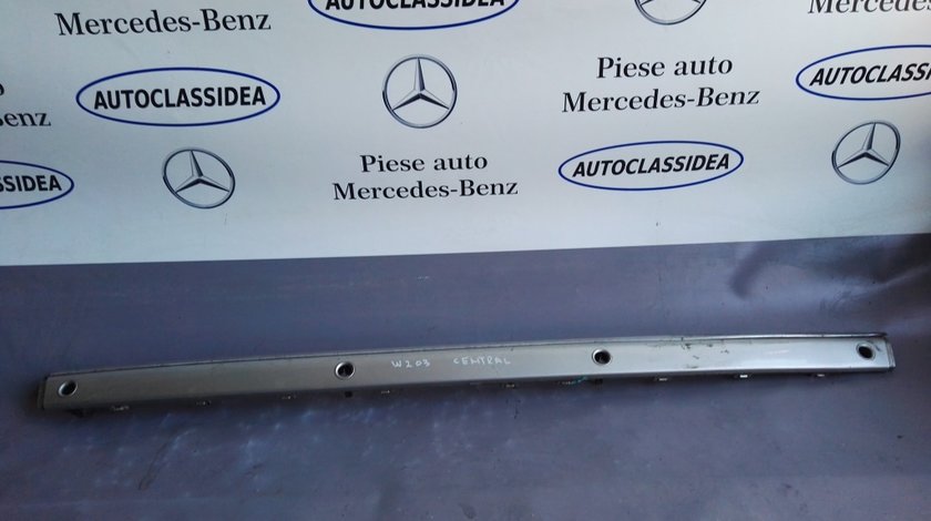 Bandou bara spate central Mercedes C class w203