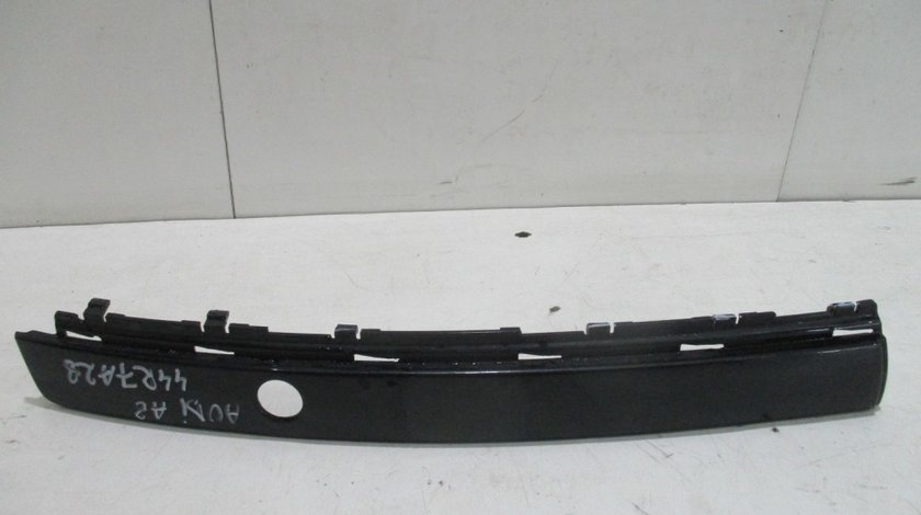 Bandou dreapta bara fata Audi A8 an 2004-2010 cod 4E0807224A