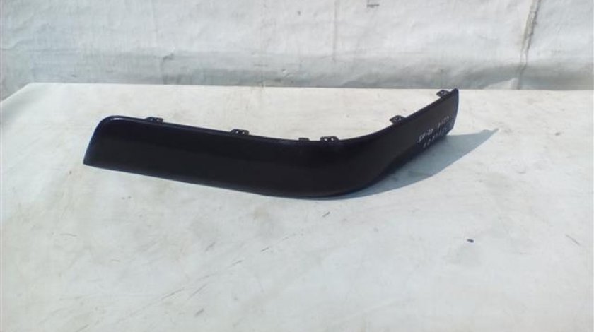 Bandou dreapta bara spate Renault Clio 2 An 2002-2005 cod 8200136895