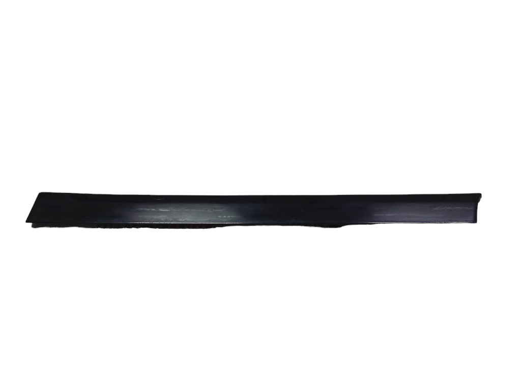 Bandou inferior aripa stanga spate Audi A3 (8P) Coupe 2004 2.0 TDI OEM 8P3853699B