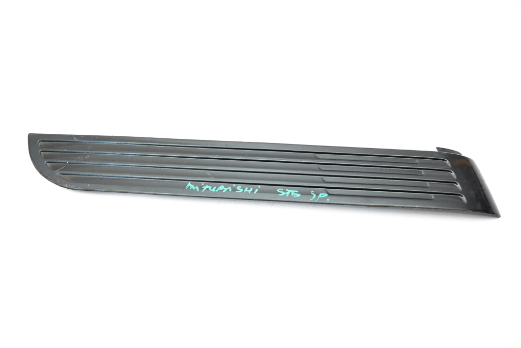 Bandou Mitsubishi SPACE WAGON (N3W, N4W) 1991 - 1998 MB667311