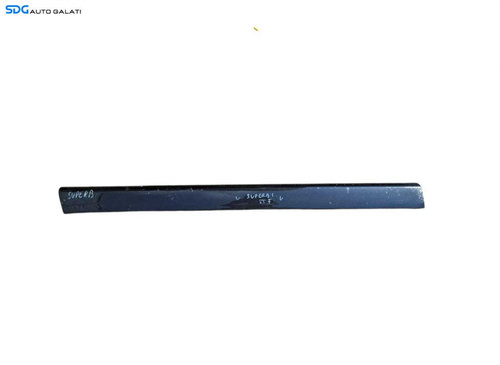 Bandou Ornament de pe Usa Portiera Stanga Fata Skoda Superb 1 2002 - 2008 [V0490]