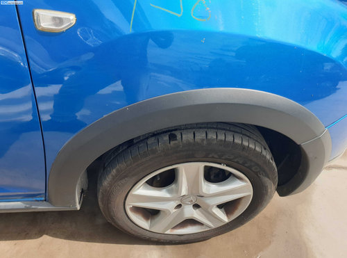 Bandou Ornament Plastic de pe Aripa Dreapta Fata Dacia Sandero 2 Stepway 2012 - 2016 [K6360]