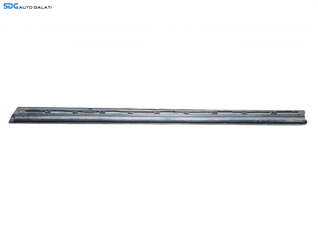 Bandou Ornament Plastic Inferior de pe Usa Portiera Stanga Fata Audi A4 B7 2005 - 2008 Cod 8E0853959C [L6400]