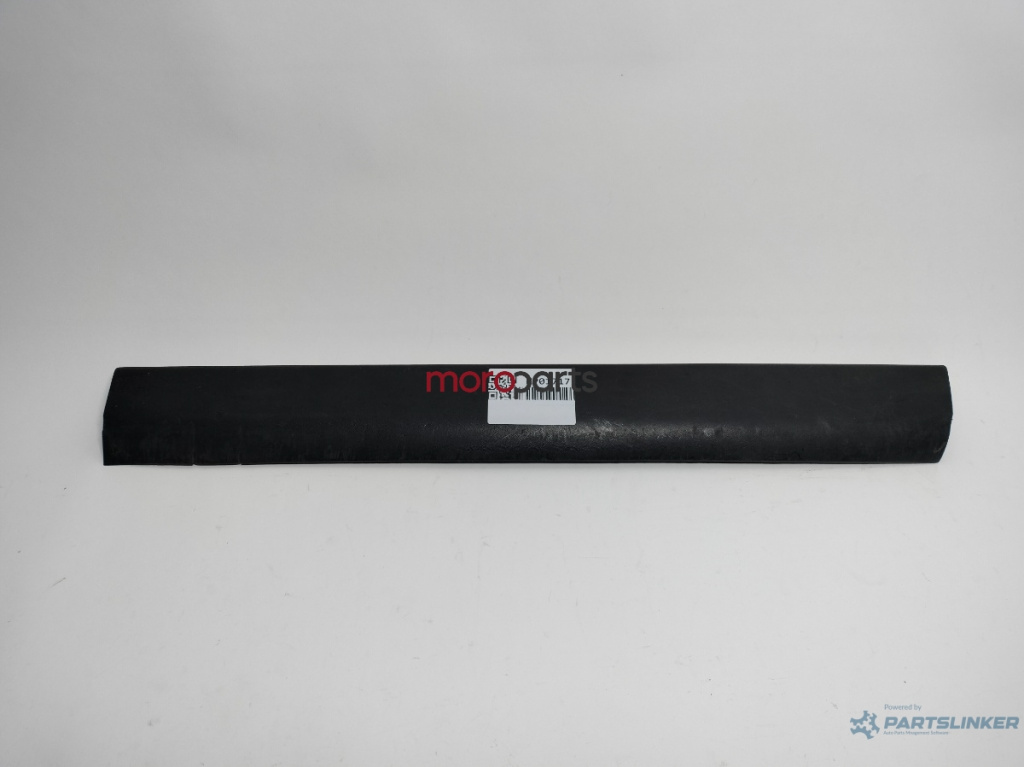 Bandou portiera dreapta spate VOLKSWAGEN PASSAT Estate 3B5 1997 - 2001 3B0854950B