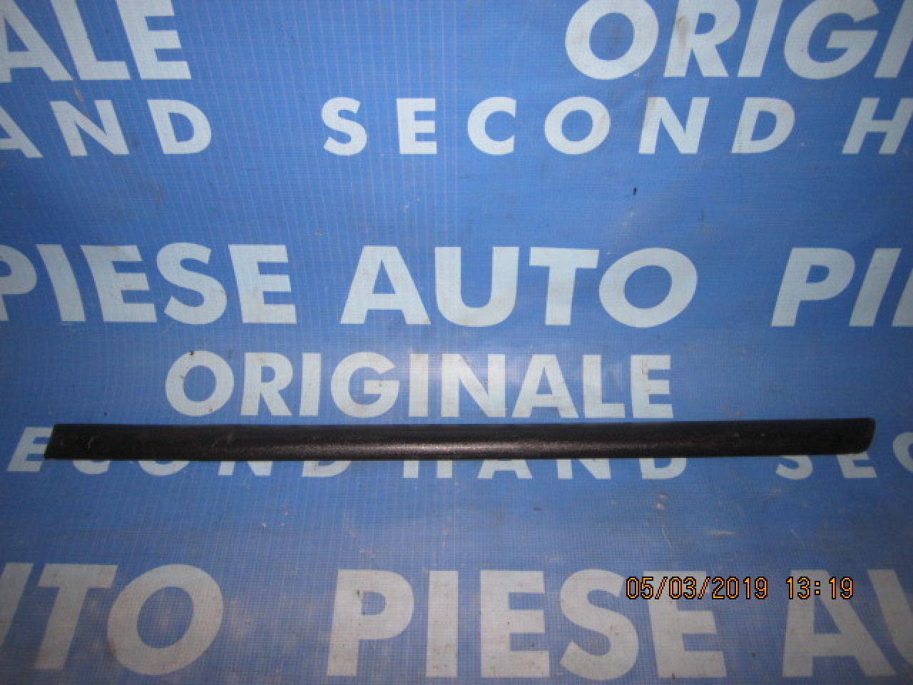 Bandou portiere Renault 19 Chamade; 7700810491