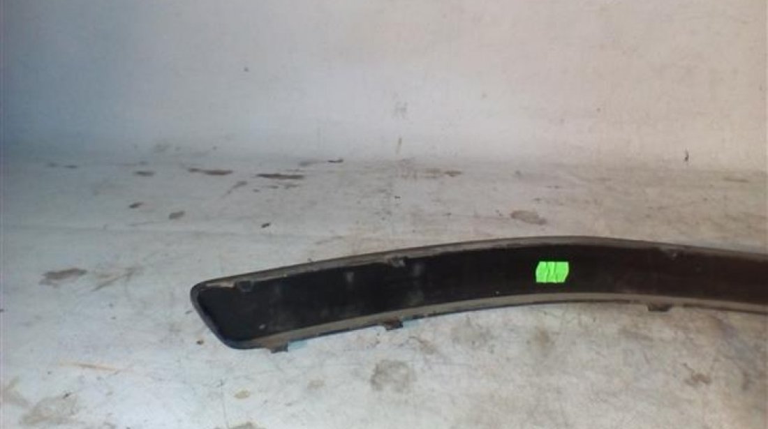 Bandou stanga bara fata Skoda Octavia 2 Nonfacelift An 2005-2009 cod 1Z0807717