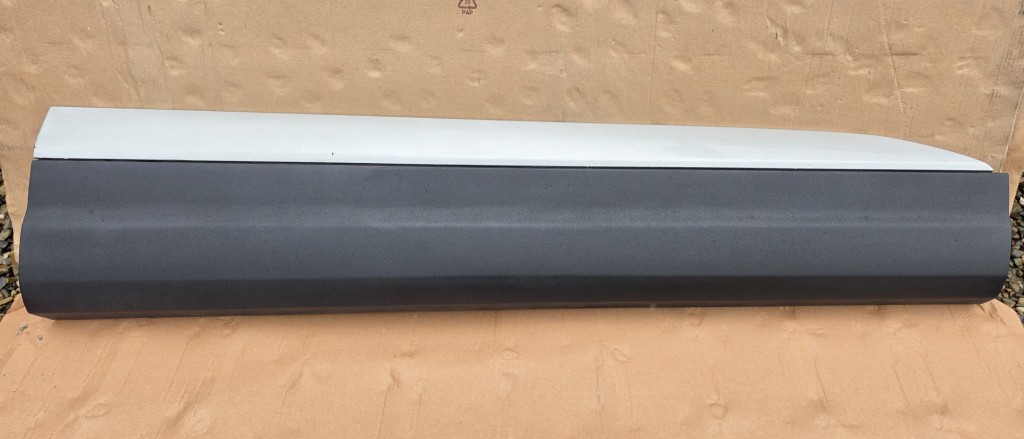 Bandou usa dreapta fata AUDI Q7 4M 2016 2017 2018 2019