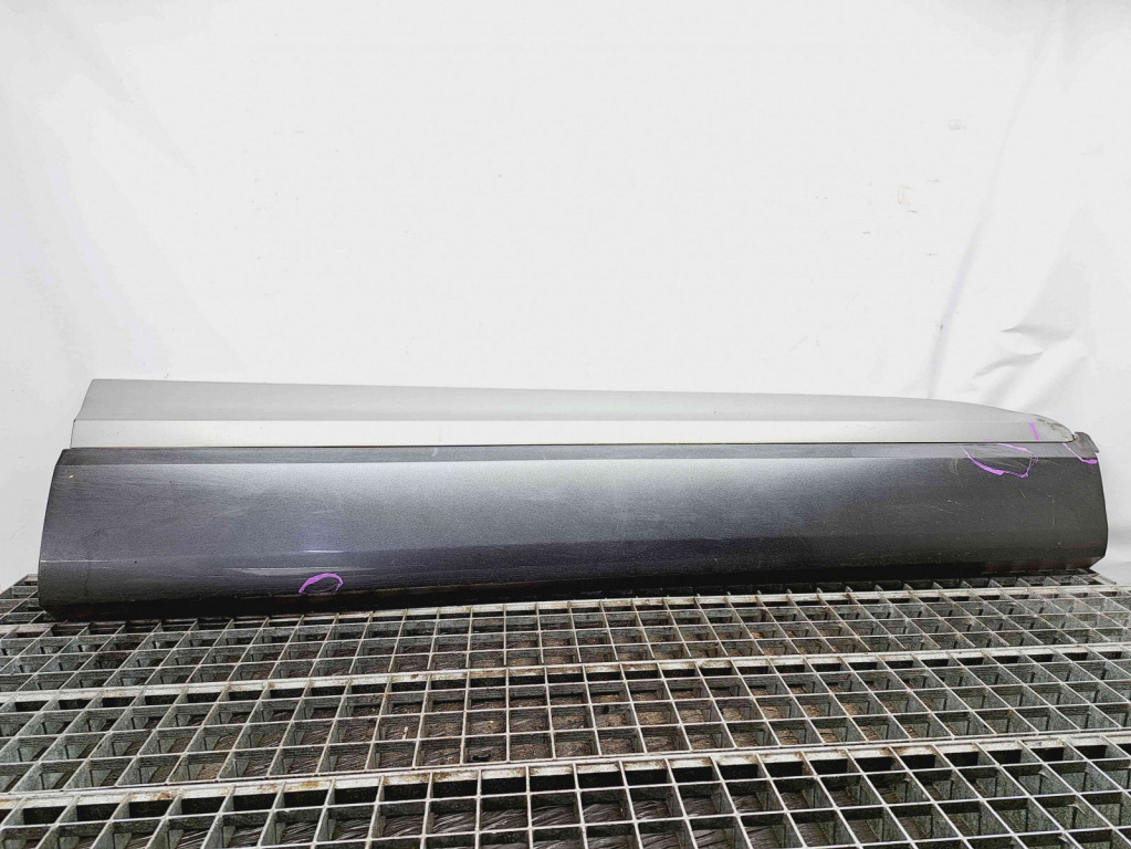 Bandou usa dreapta fata Audi Q7 (4MB) [ Fabr 2015-prezent] 4M0853960B