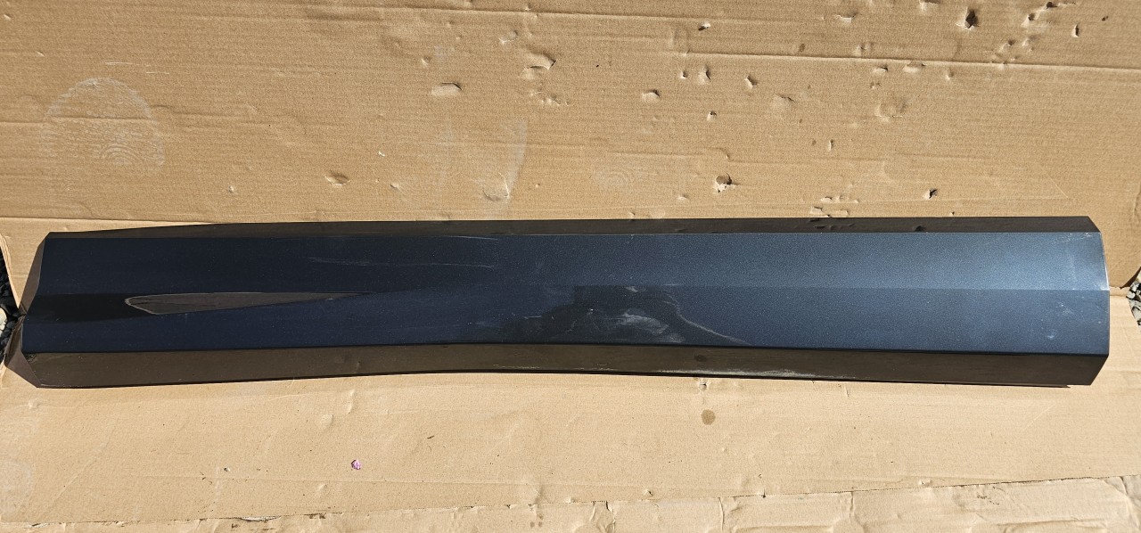 Bandou usa stanga fata Audi Q3 83A 2019 2020 2021 2022