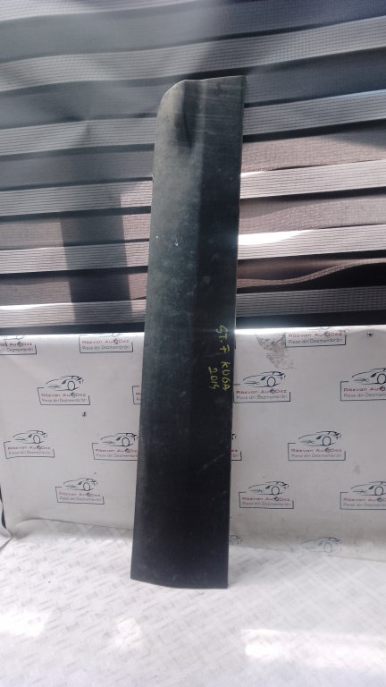 Bandou usa stanga fata Ford Kuga - Motorina 2014, -