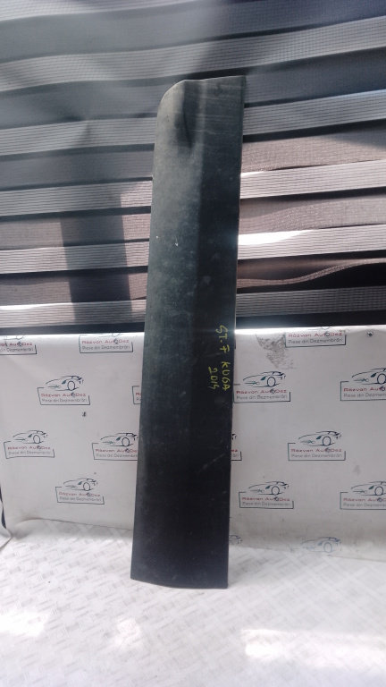 Bandou usa stanga fata Ford Kuga - Motorina 2014, -