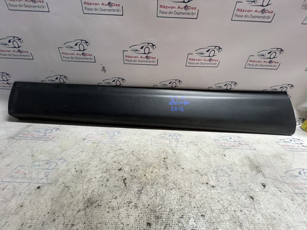 Bandou usa stanga fata Nissan Qashqai 2016
