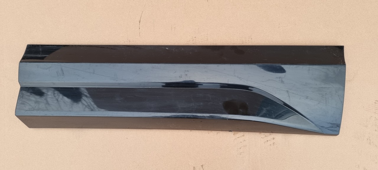 Bandou usa stanga spate Audi Q3 8U 2013 2014 2015 2016 2017