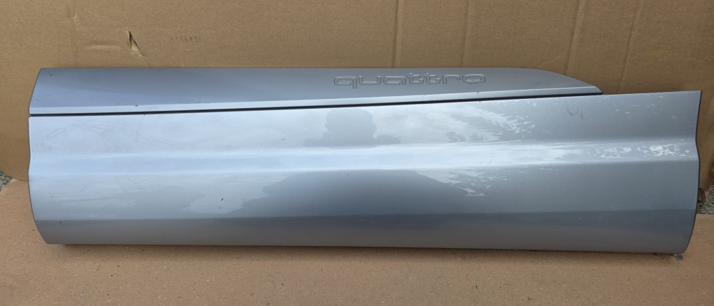 Bandou usa stanga spate AUDI Q7 4M 2016 2017 2018 2019