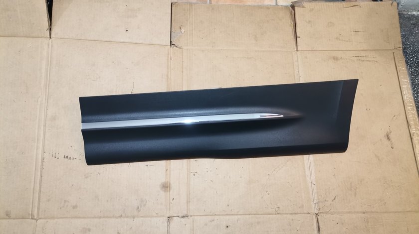 Bandou usa stanga spate Mercedes GLB X247 (2019-2023) cod A2477370600 / A2477371800