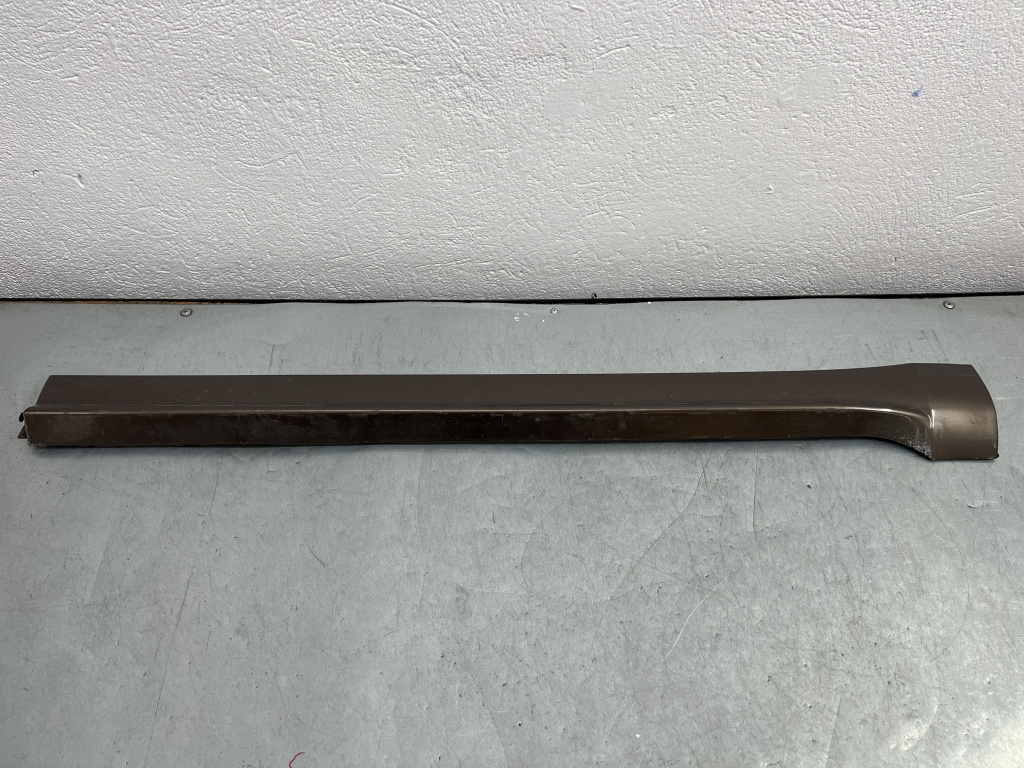 Bandou usa stanga spate VW Sharan 7N sedan 2011 (7N0854949H)