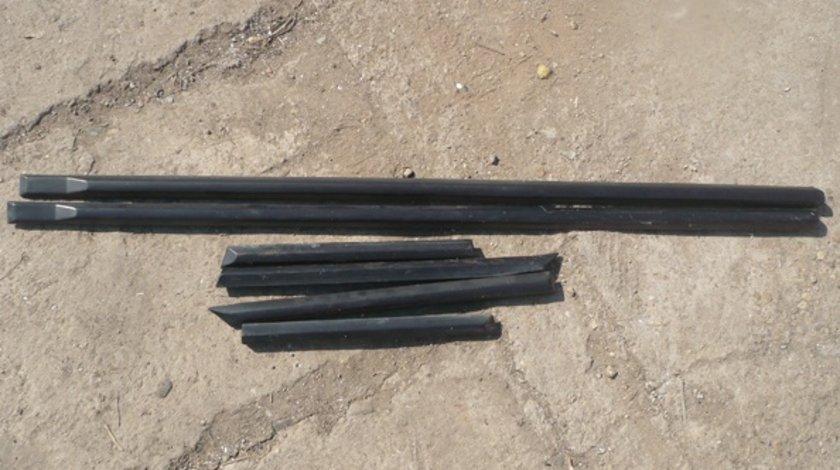 Bandouri laterale stock bmw e36 seria 3 pisicuta