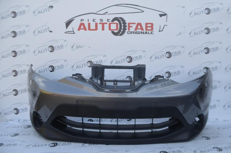Bară față Nissan Qashqai an 2013-2017 cu găuri pentru 4 senzori și spălătoare faruri 8MG5114CA2