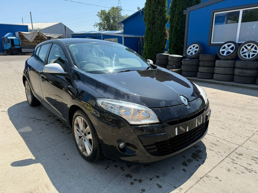 Bara / Capota / Faruri / Aripi / Usi / Haion Renault Megane 3 1.5 dci 2011