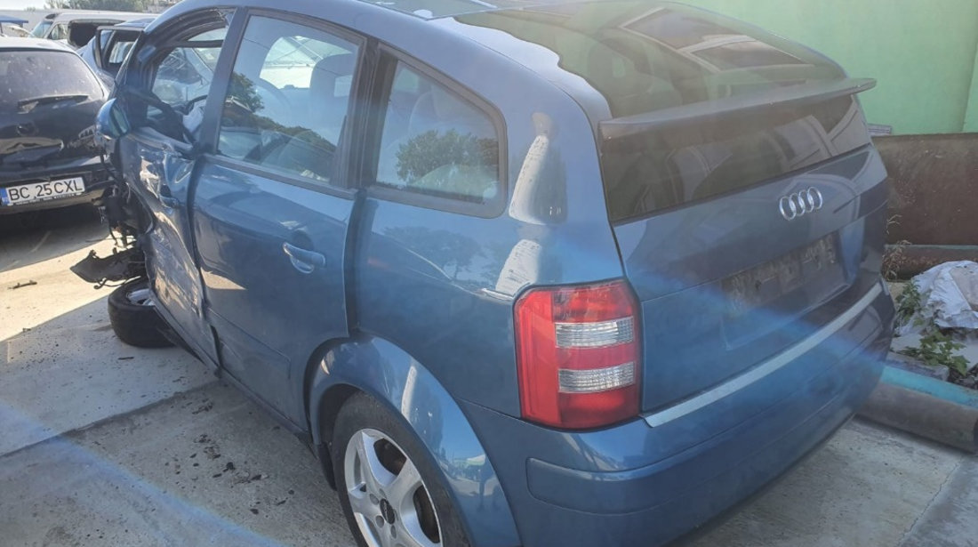 Bara fata Audi A2 2002 hatchback 1.4 tdi