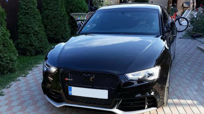 Bara fata Audi A5 8T Facelift (12-16) RS5 Design