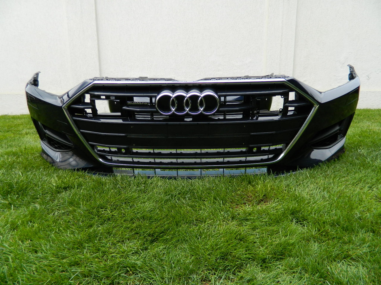 Bara fata Audi A7 model 2019-2022 cod 4K8807437