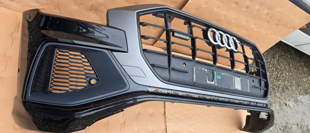 Bara fata Audi Q8 SQ8 S-LINE 2019 2020 2021