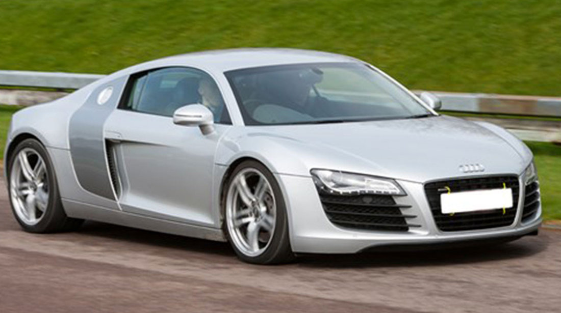 Bara Fata AUDI R8 (2007-2012) RS Design