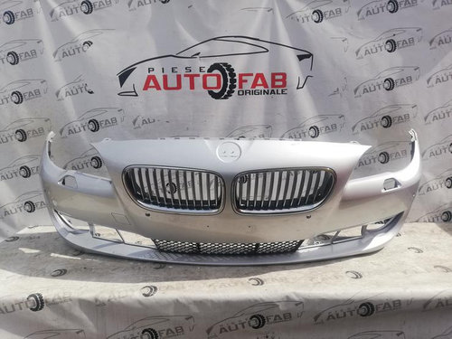 Bara fata Bmw Seria 5 F10-F11 an 2009-2010-2011-2012-2013 Gauri pentru 4 senzori si spalatoare farur...