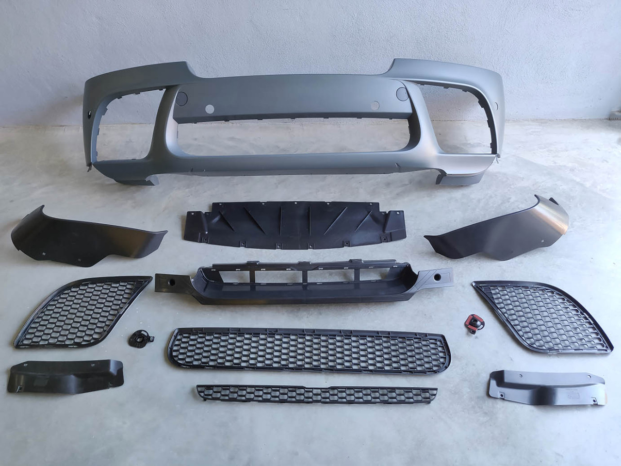 Bara fata BMW X6 E71 (08-15) M-Performan