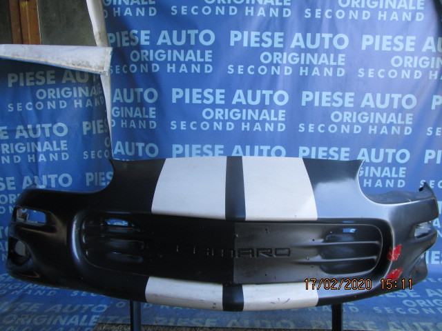 Bara fata Chevrolet Camaro 1998 (reparata, vopsea sarita)