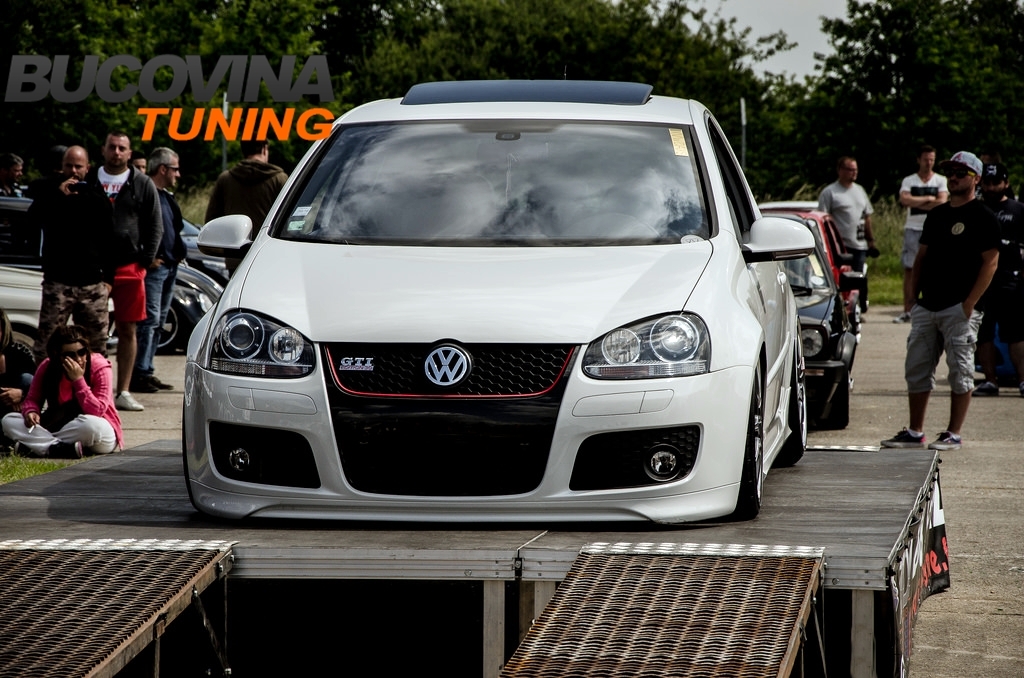 Bara Fata compatibila cu VW Golf 5 (03-0