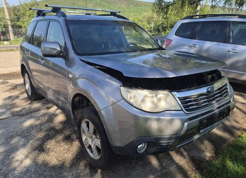 BARA FATA COMPLETA CU PROIECTOARE / SPALATOARE / GRILE SUBARU FORESTER SH 4X4 FAB. 2008 - 2013 ⭐...