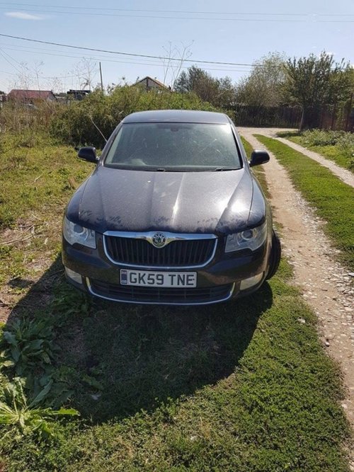 Bara fata completa culoare negru skoda superb II 2008-2013