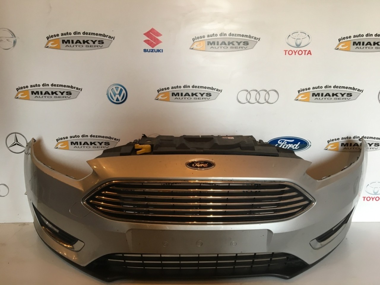 Bara fata completa Ford Focus 3 face-lift 2017