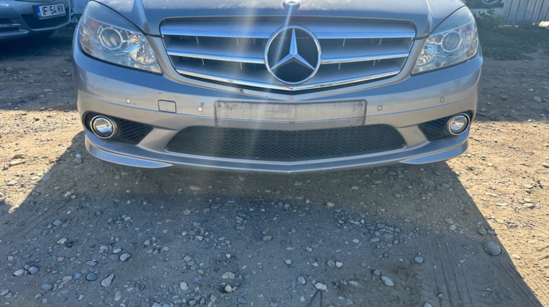 Bara fata completa pachet AMG in stare foarte buna Mercedes c class w204