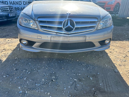 Bara fata completa pachet AMG in stare foarte buna Mercedes c class w204