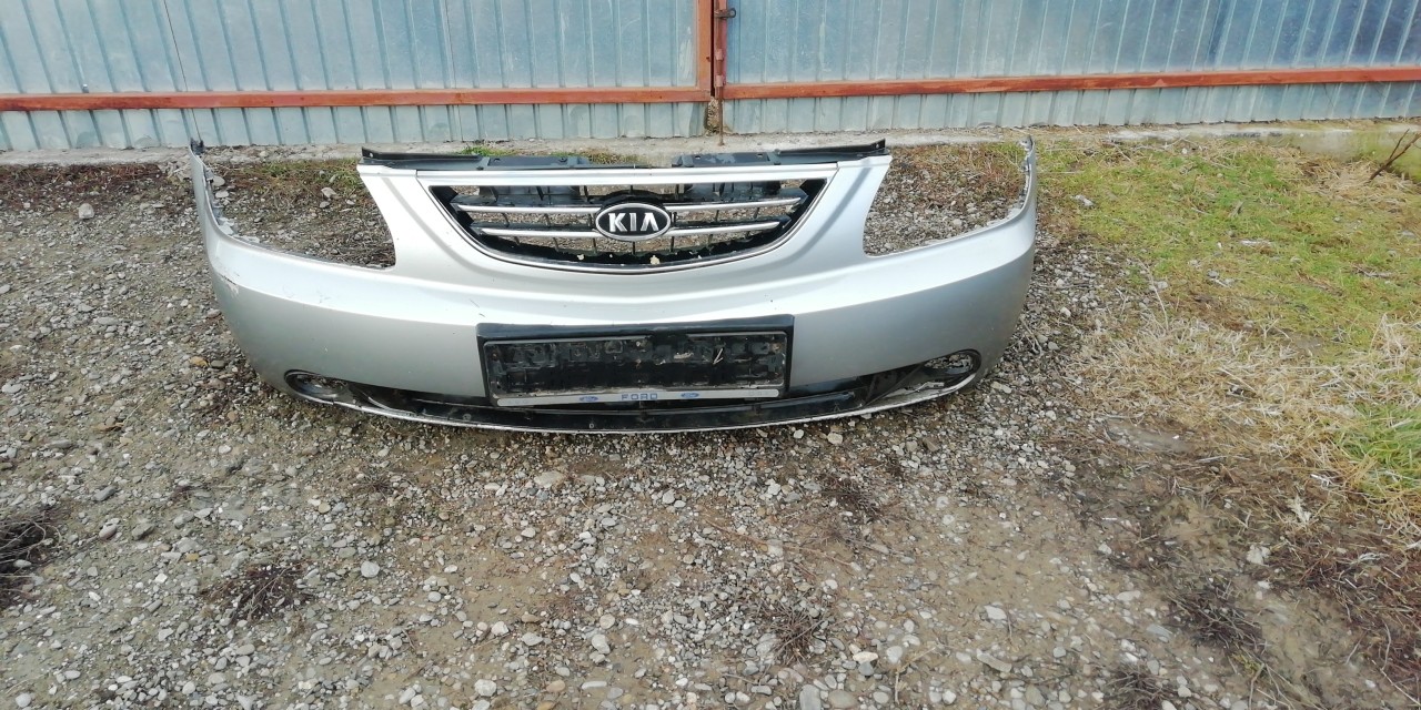 Bara fata cu grila Kia Carens 2004 diesel gri