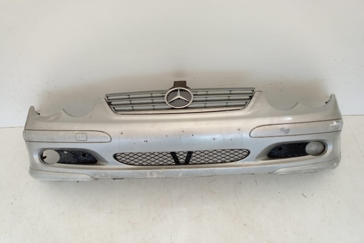 Bara Fata cu grila radiator A2038851337 Mercedes-Benz C-Class W203/S203/CL203 [2000 - 2004]