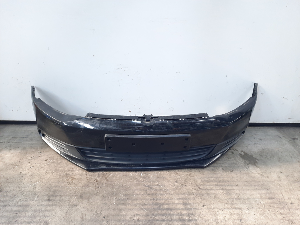 Bara fata cu grile, cod 5C6807221B, Vw Jetta 4 (6Z) (id:465451)