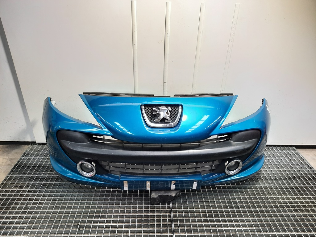 Bara fata cu grile si proiectoare, Peugeot 207 SW