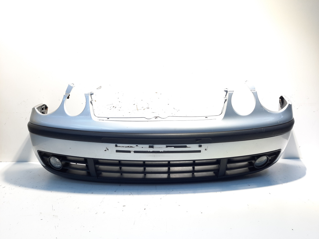 Bara fata cu proiectoare, Vw Polo (9N)