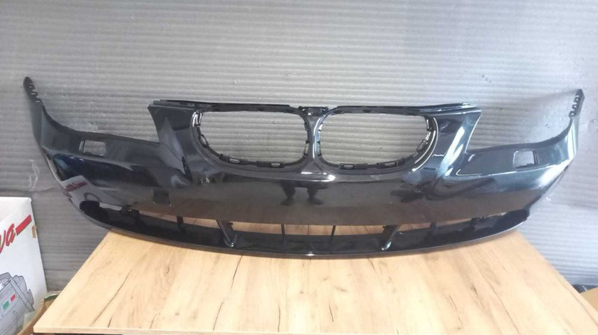 Bara Fata cu Spalator si Senzori BMW E60 An 2004 2005 2006 2007 2008 2009 2010 (i475 (Negru))