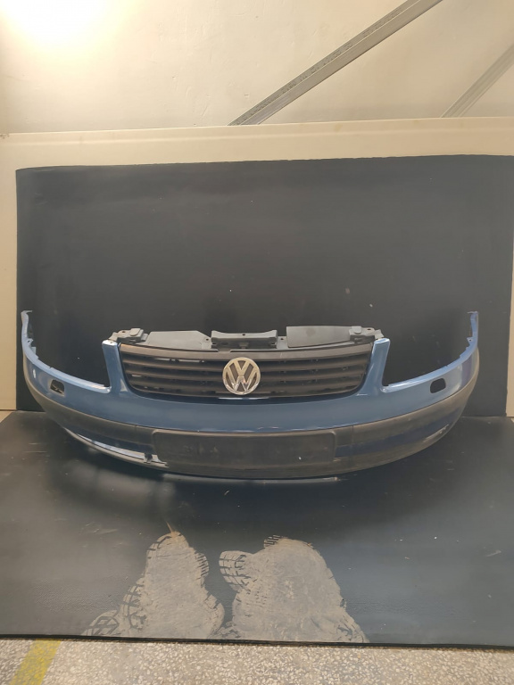 Bara fata cu spalator , VW Passat B5