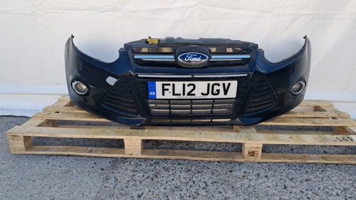 Bara fata fara grila cu mic defect ford Focus 3 an 2012