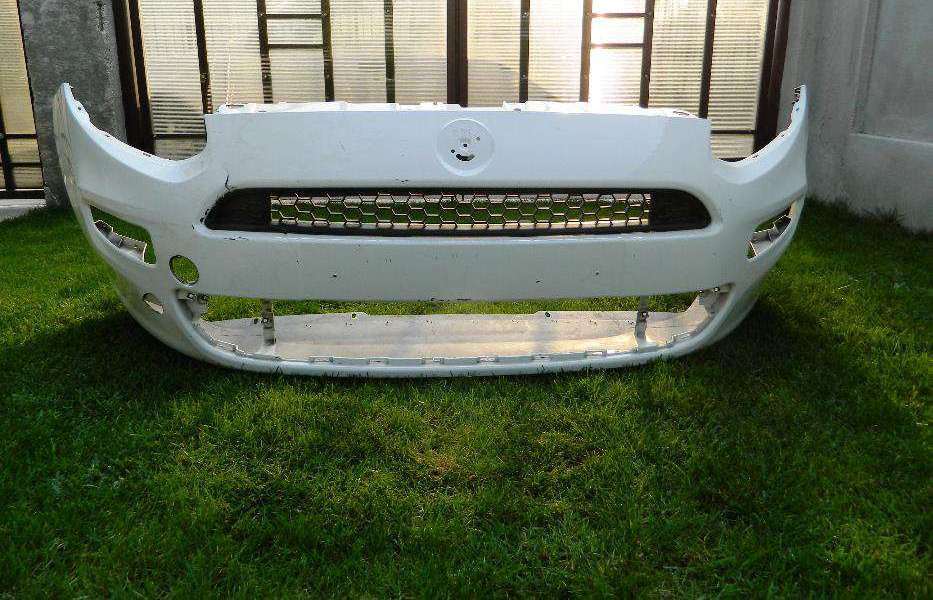 Bara fata Fiat Grande Punto Facelift model 2012