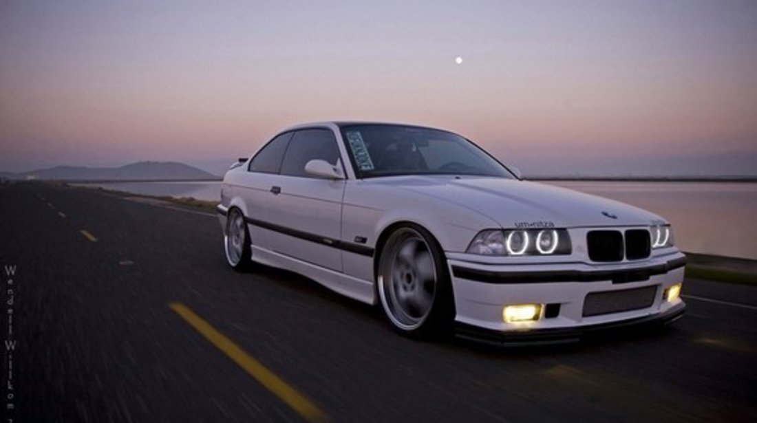 Bara fata M3 look BMW E36 completa cu proiectoare si splitere