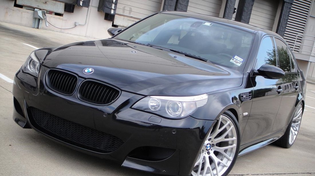 Bara fata M5 plus Grile negre BMW seria 5 E60 E61 03-10