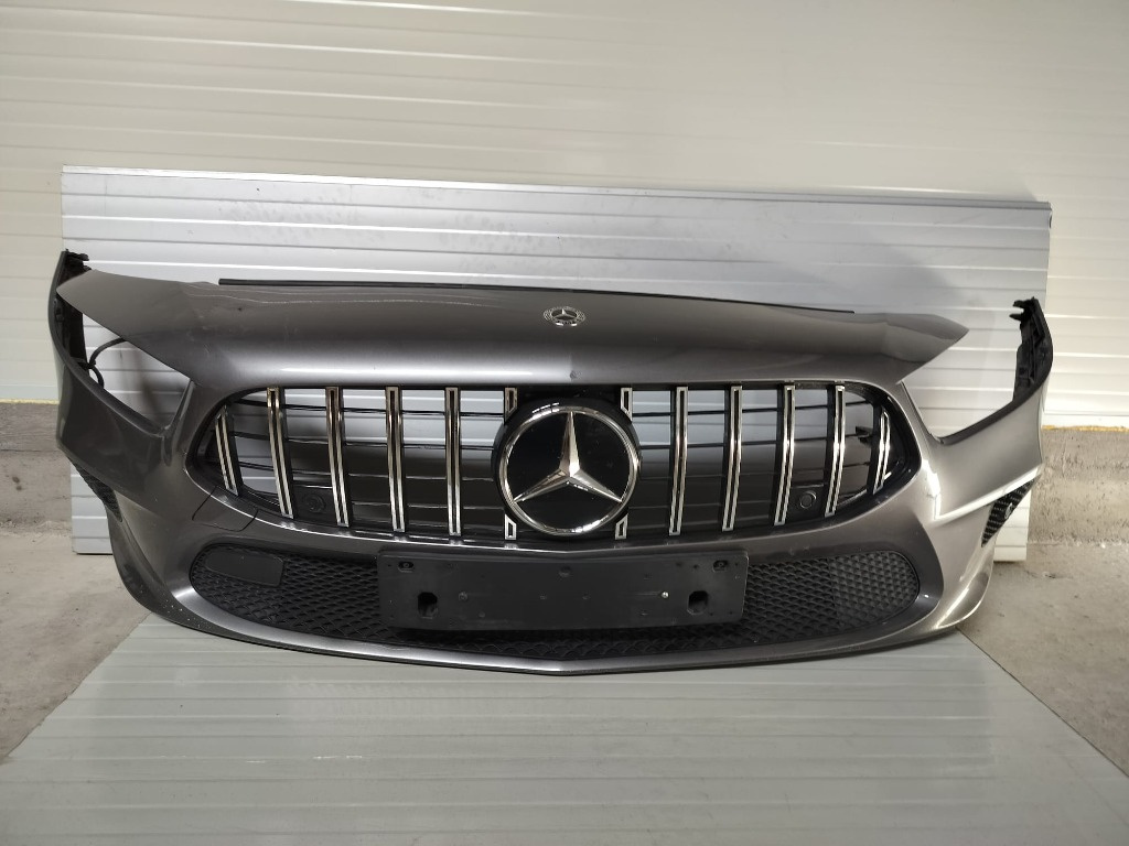 Bara fata Mercedes A-Class W177